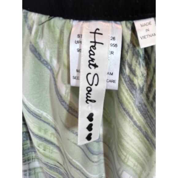 Heart and Soul Size Large Blouse Black White Multi Shades of Greens Band At Hem - Picture 7 of 9